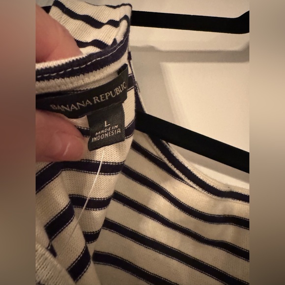 Banana Republic Navy and Cream Striped Knit Tank Top Size Large - Brand New! - Picture 5 of 6